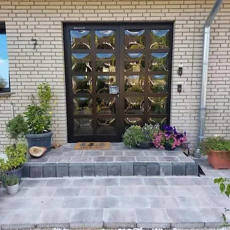 Grosse, Helle Wohnung Mit Sonnigem Balkon Mechernich Exterior photo